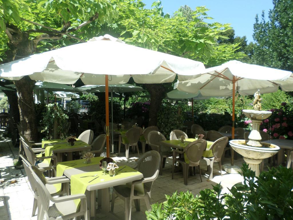 Appart'Hotel Les Tilleuls Saint-Macaire 객실 사진